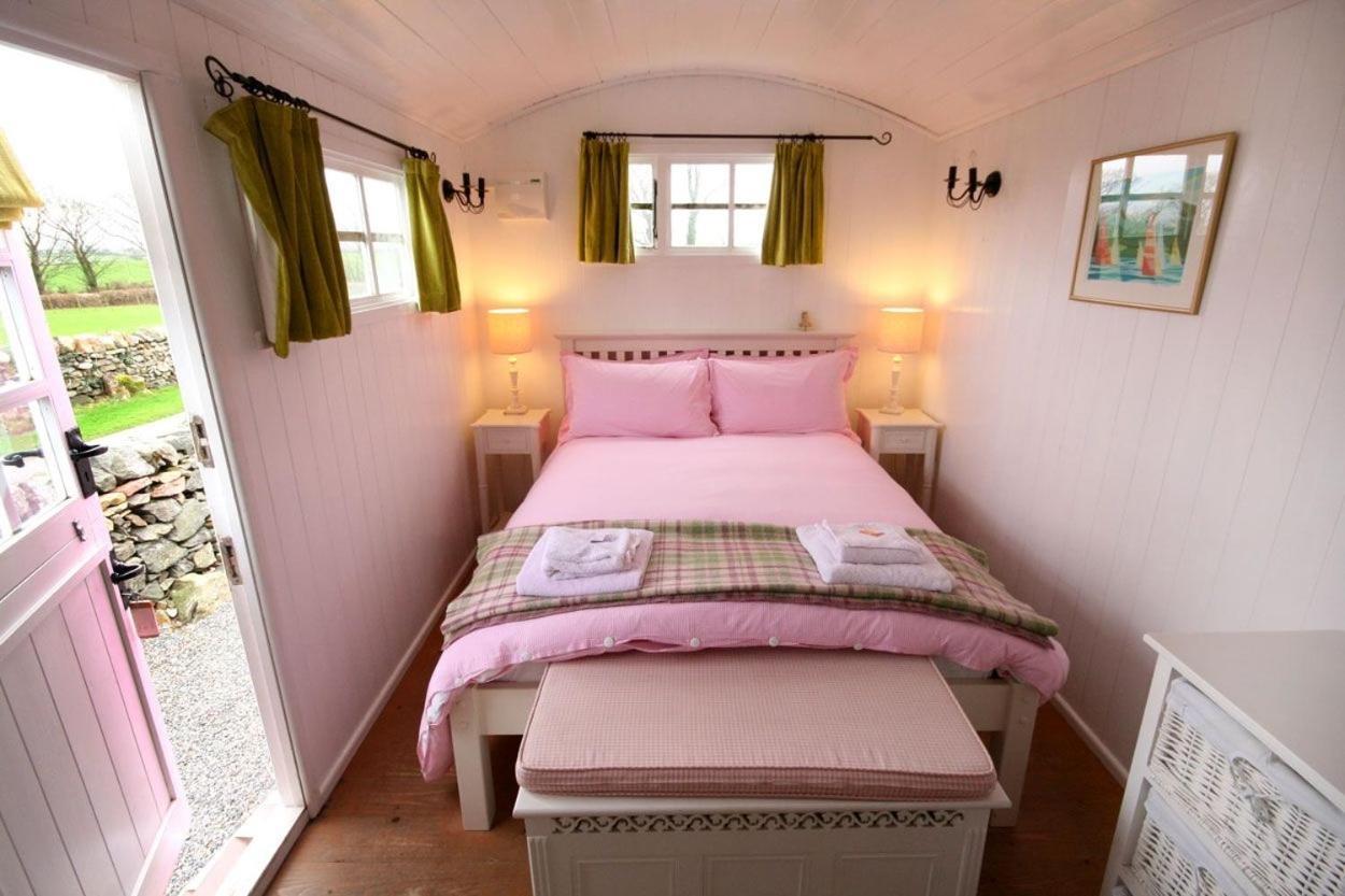 The Outbuildings Villa นิวบะระ ภายนอก รูปภาพ